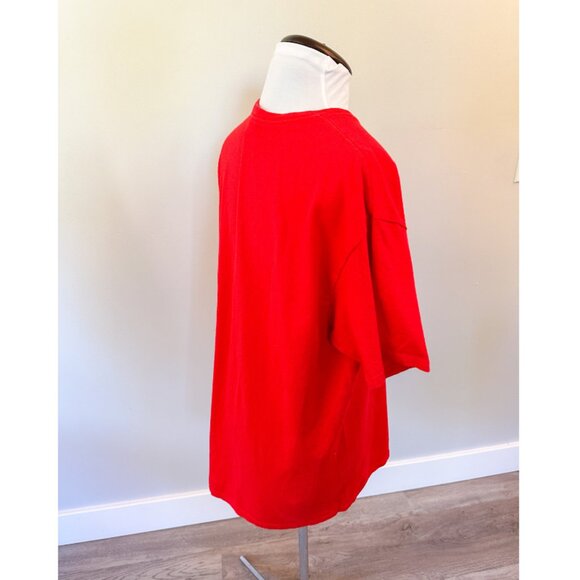 Peanuts Santa Snoopy "Chicks Dig the Beard" Christmas T-Shirt - Picture 9 of 9